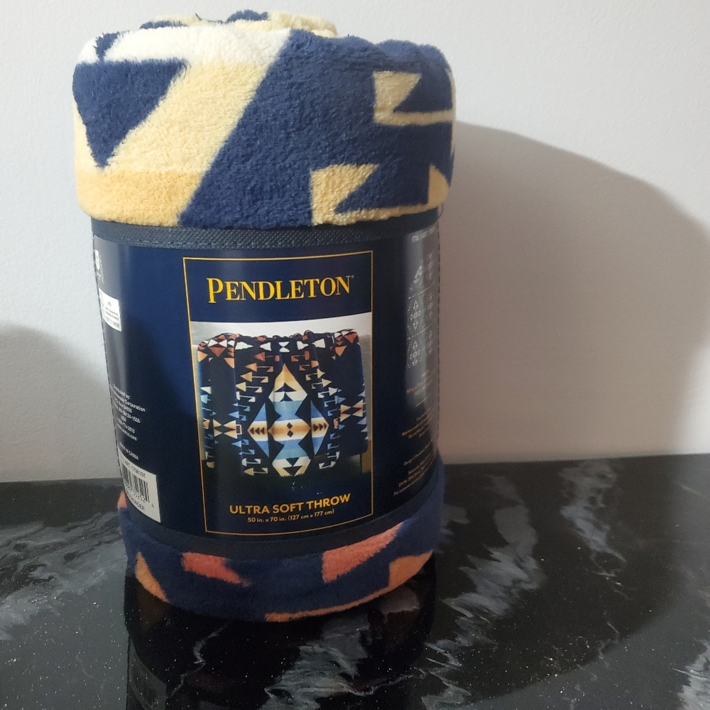 Pendleton Plush Throw Blanket 50X70